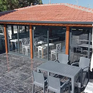 https://akarca-butik-otel.aegeanhotels.net